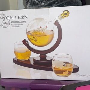 Galleon Whiskey Decanter Set